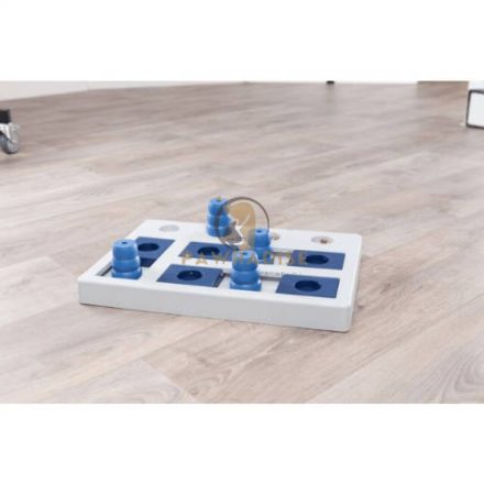 Trixie Chess Strategy Game - stratégiai játék (level 2) kutyák részére (40x10x27cm)